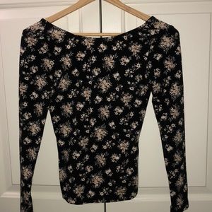NWOT Floral Stretchy Knit Top
